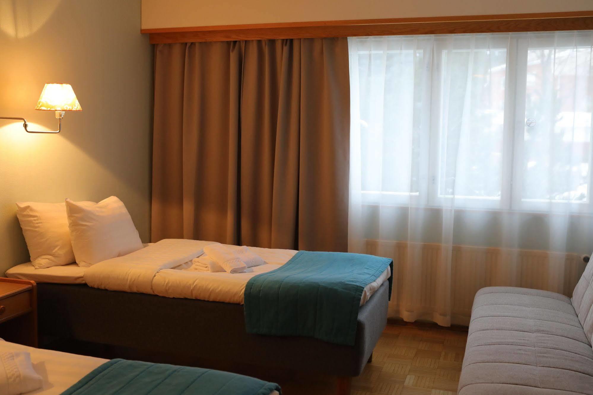 Hotel Nukkumatti Kokkola  Bagian luar foto